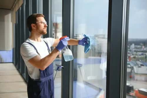 Residential window cleaning service Fort Lauderdale - interior wipe